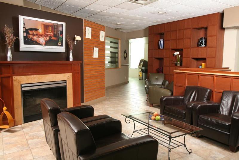 Quality Inn & Conference Centre Kingston Central Екстер'єр фото