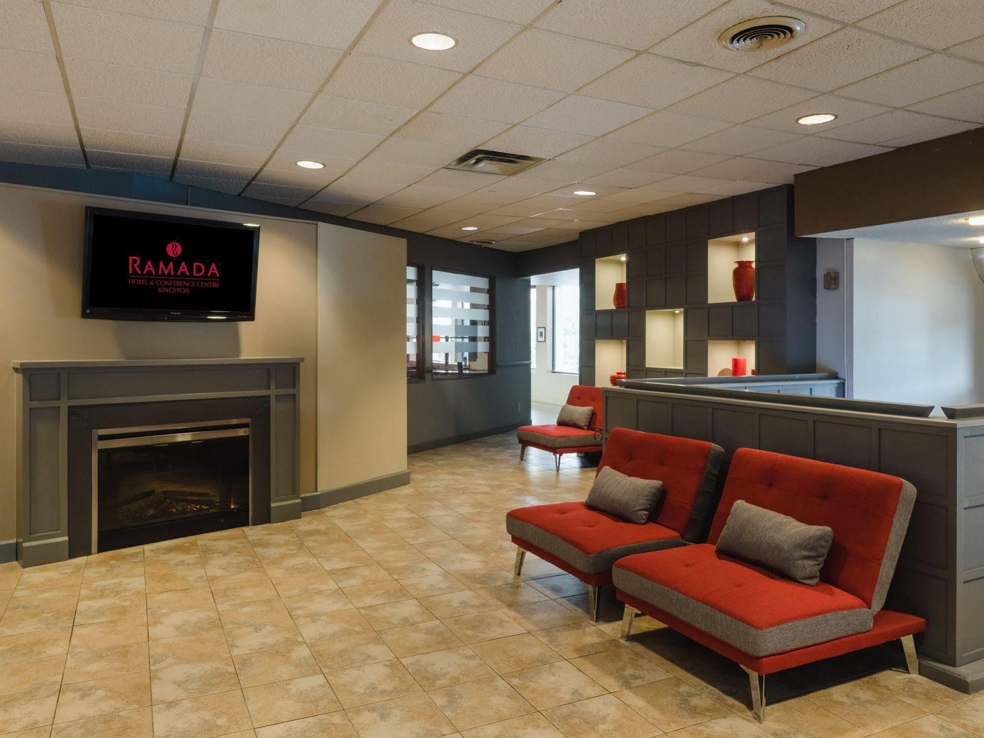 Quality Inn & Conference Centre Kingston Central Екстер'єр фото
